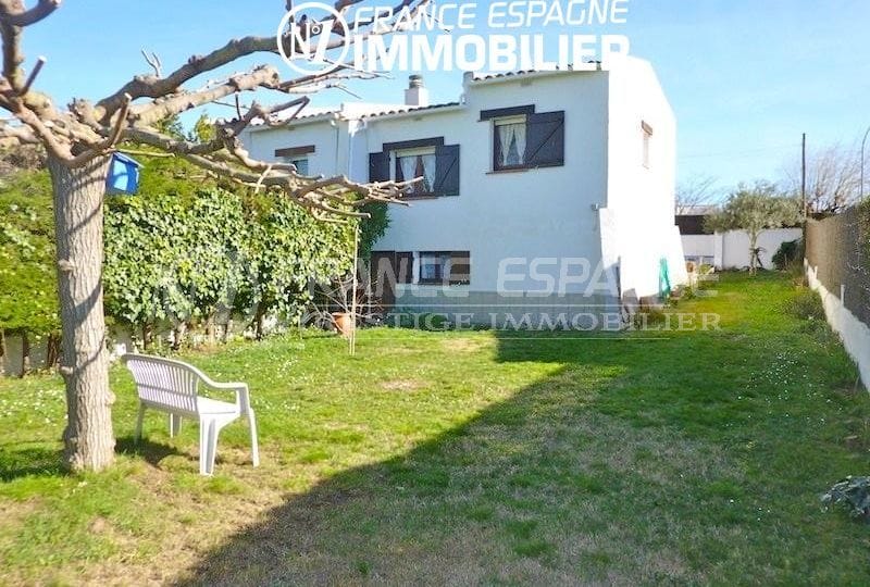 Empuriabrava: villa avec garage, vue sur le jardin