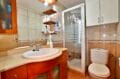 achat appartement rosas, 3 pièces 55 m², salle d'eau avec douche et wc