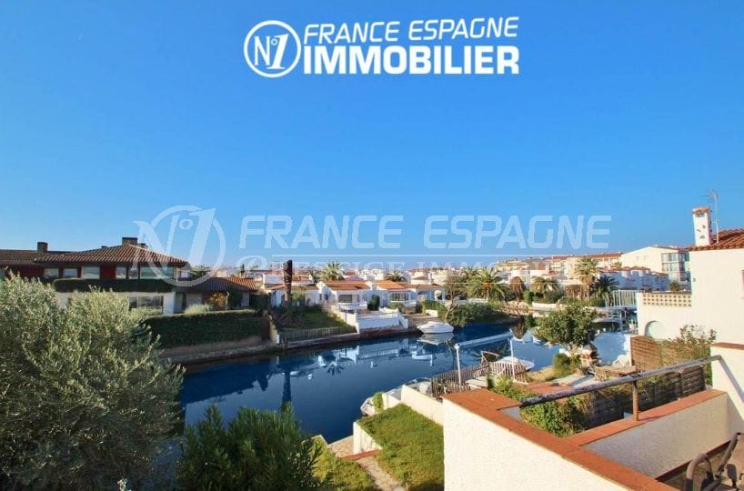 maison a vendre empuria brava, vue canal avec amarre 6m, exposition sud ouest
