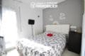 agence immobiliere rosas: villa ref.3044, première chambre avec lit double et accès terrasse