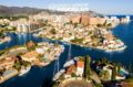 immobilier rosas espagne: villa ref.3220, aperçu des résidences donnant sur le canal