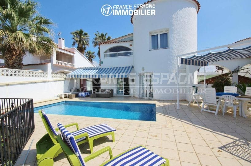 Empuriabrava- magnifique villa avec vue canal & amarre - vue sur la piscine