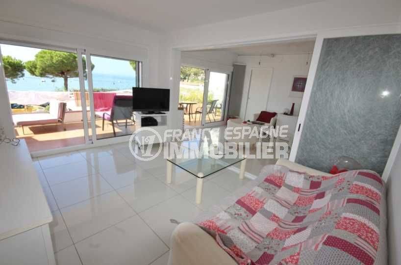 agence immobiliere roses: appartement vue mer imprenable, plage 50 m