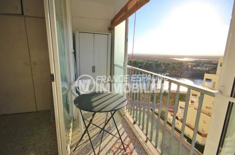 Agence immobiliere Empuriabrava vend studio vue mer, proche plage