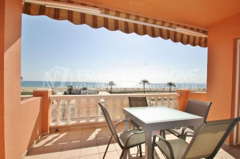 immobilier Empuriabrava, appartement atico au pied de plage, vue mer