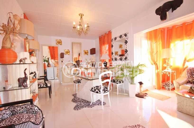 Villa Roses Mas bosca intérieur salon, sallle à manger