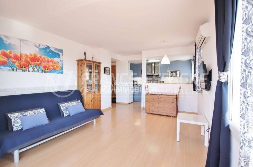 Appartement santa margarita récent vue salon/séjour
