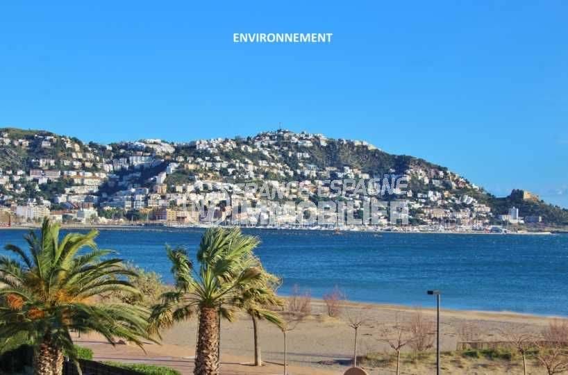 agence immobilière rosas: vente appartement en centre ville proche plage, terrasse
