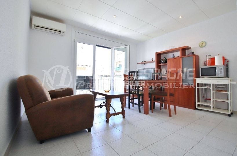 appartement roses centre-ville, grand séjour