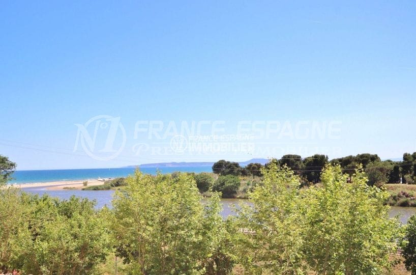 immobilier espagne pas cher: villa rénovée à 100 m de la plage d'empuriabrava
