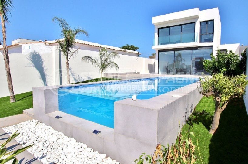 Villa Empuriabrava moderne piscine et amarre 12m