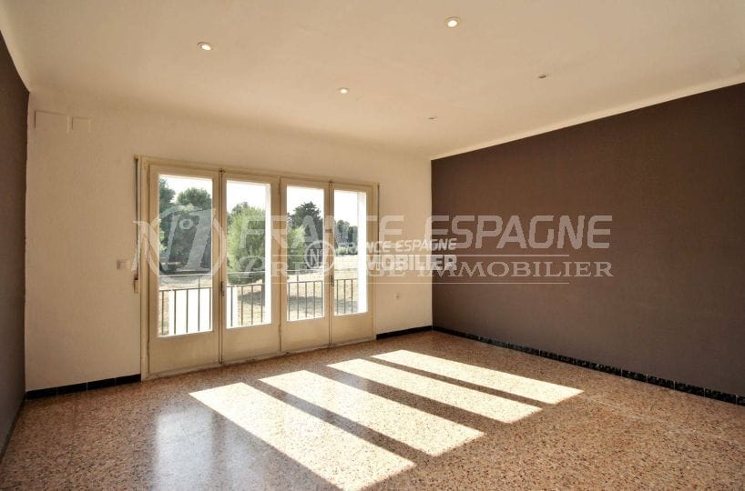 immo center roses - appartement roses vue montagnes