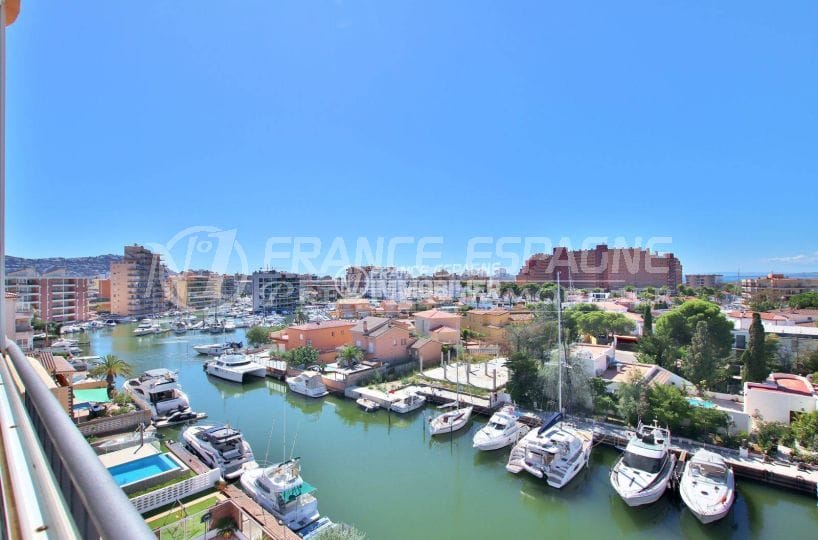 immo roses: appartement ref.3756 Ã Santa Margarida, vue canal