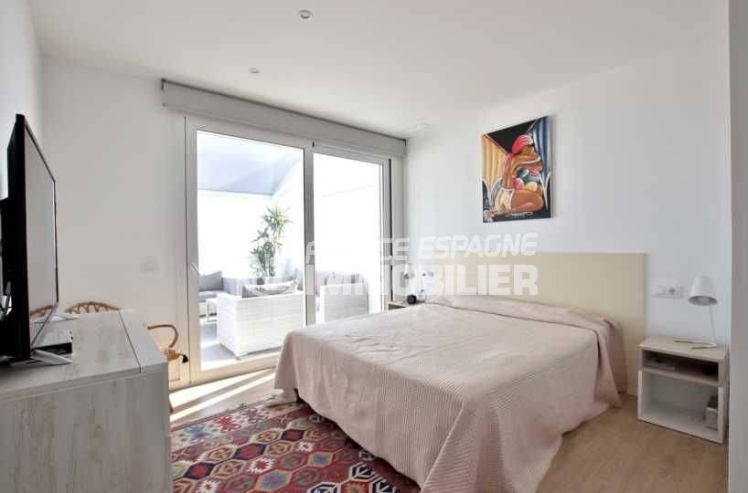 vente appartements rosas espagne, atico 99 m², suite parentale lit double accès terrasse