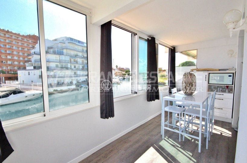 Appartement Santa Margarida vue canal