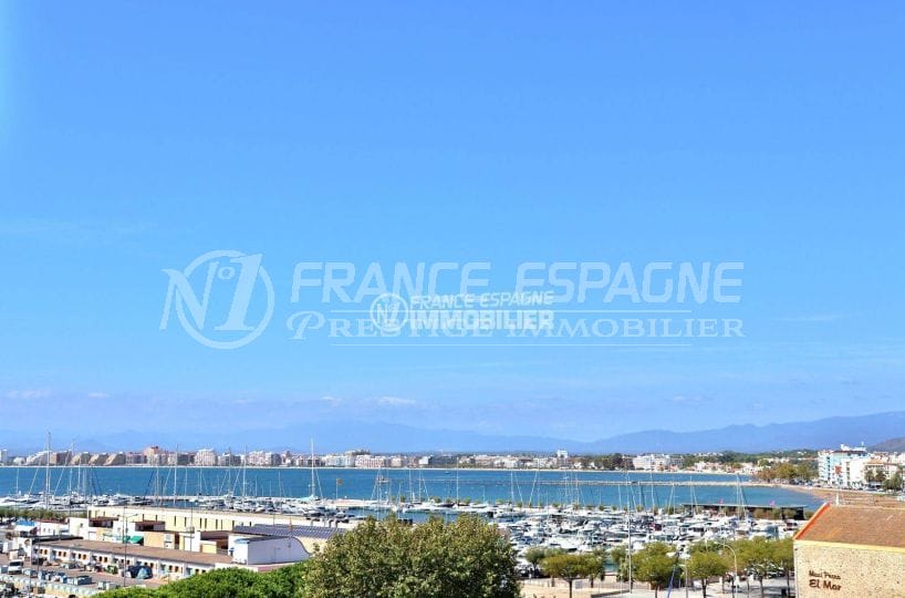 vente appartement rosas, ref.3782, vue mer et port depuis la terrasse