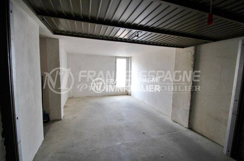 immo empuriabrava: garage privé ref.2768, en sous-sol avec débarras 28 m², proche plage et commerces