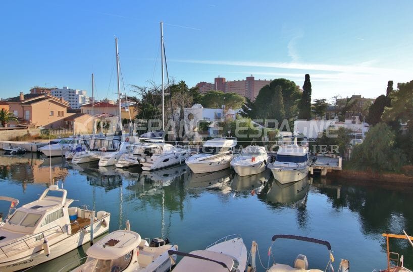 Studio Roses, terrasse vue canal