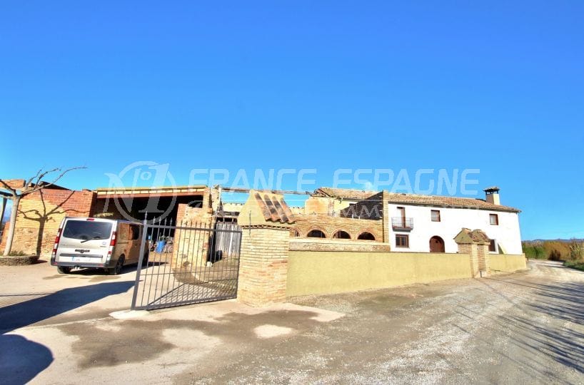 a vendre empuriabrava : mas partiellement rénové, ref.3844, avec terrain de 70 109 m²