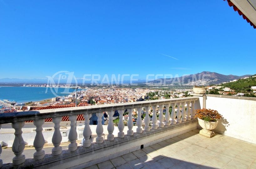 agence immo rosas vend villa 174 m² avec 3 terrasses vue mer imprenable