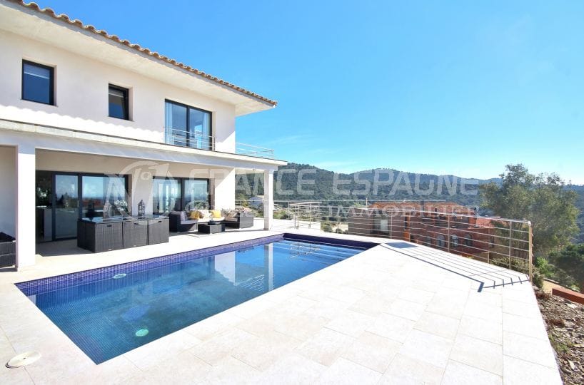 maison a vendre rosas, 330 m² construit, piscine sur terrain 1342 m²