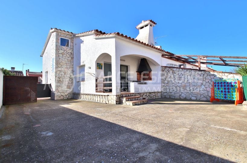 immobilier ampuriabrava: villa 109 m² construit sur terrain de 232 m²