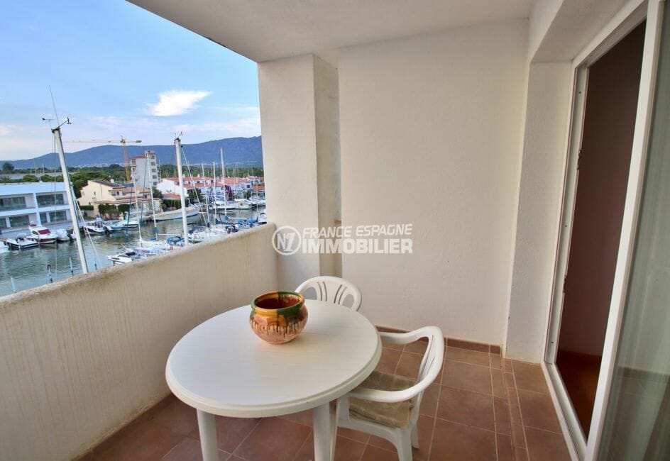 vente appartement rosas, 1chambre, séjour accès terrasse 50 m² vue sur la marina