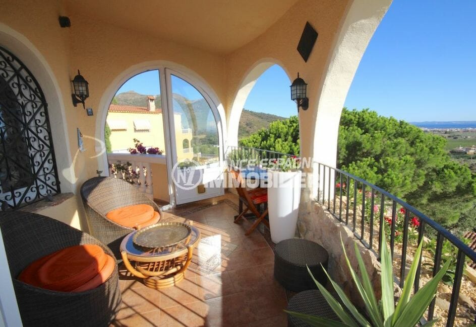 agence immobilière roses: villa 216 m², terrasse à l'étage vue magnifique espace détente