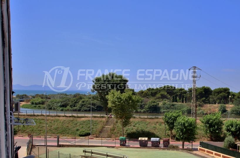 agences immobilières empuriabrava: appartement copropriété sécurisée, plage 100 m