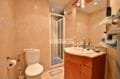 vente appartement rosas espagne, 45 m², salle d'eau avec cabine de douche, vasque et wc