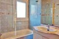 maison a vendre espagne, 79 m², salle de bains avec baignoire et meuble vasque