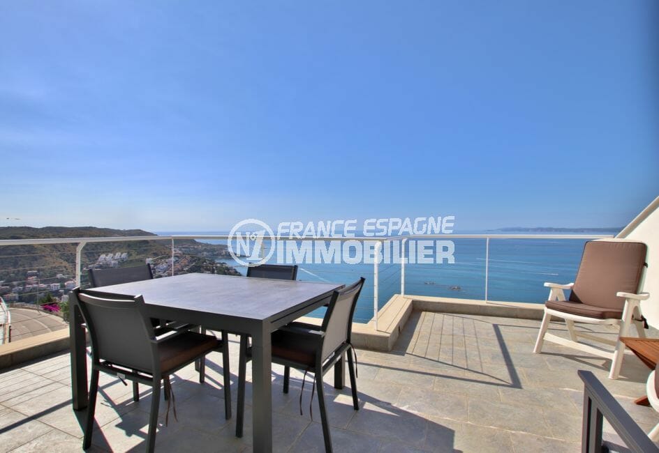 vente immobiliere rosas: villa de 255 m² avec magnifique vue sur la mer, exposition sud