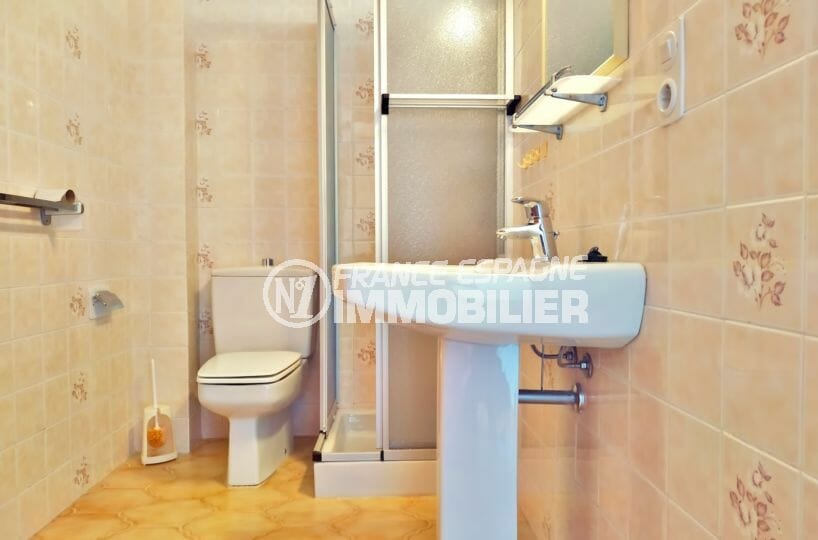 acheter maison empuriabrava, villa 168 m², salle d'eau avec douche et wc