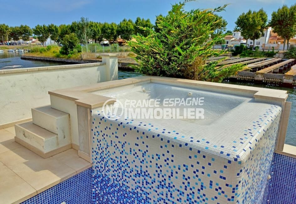 achat villa empuriabrava, 5 pièces 185 m², belle piscine avec jaccuzi