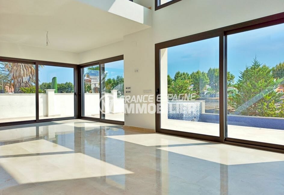 immo costa brava: villa 5 pièces 185 m², salon / séjour avec terrasse, accès piscine
