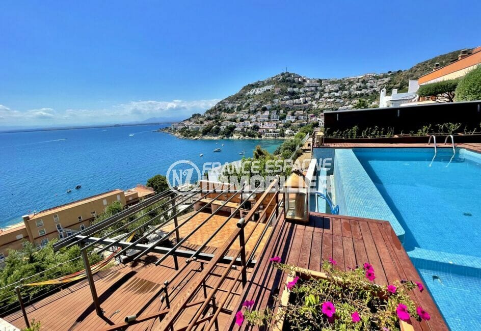 maison a vendre a rosas, 227 m² 3 chambres, piscine, vue imprenable sur la mer