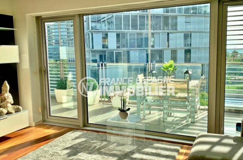 vente appartement costa brava,160 m², luxe, 3 chambres, terrasse avec vue sur la ville, aménagée