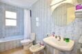 appartements a vendre costa brava, 62 m² 2 chambres, salle de bain avec baignoire et wc