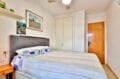 la costa brava: appartement 40 m² avec amarre, chambre avec lit double et armoire encastrée