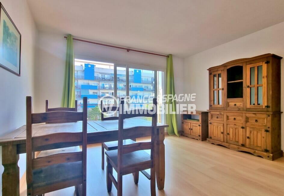 achat appartement espagne pas cher, 2 pièces 56 m², séjour lumineux avec terrasse de 9 m²