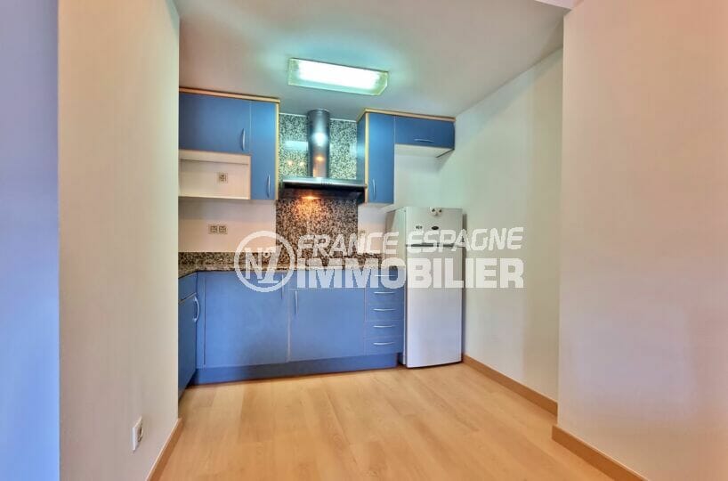 achat appartement empuriabrava pas cher, 2 pièces 56 m², cuisine ouverte aménagée et équipée
