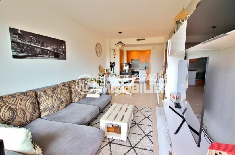 acheter appartement empuriabrava, 2 chambres 71 m², grand séjour avec espace repas et cuisine ouverte
