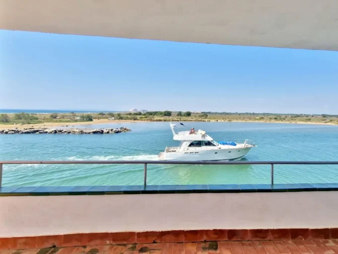 appartement a vendre rosas, 3 pièces vue mer/canal 68 m², plage 100m, expo sud-ouest