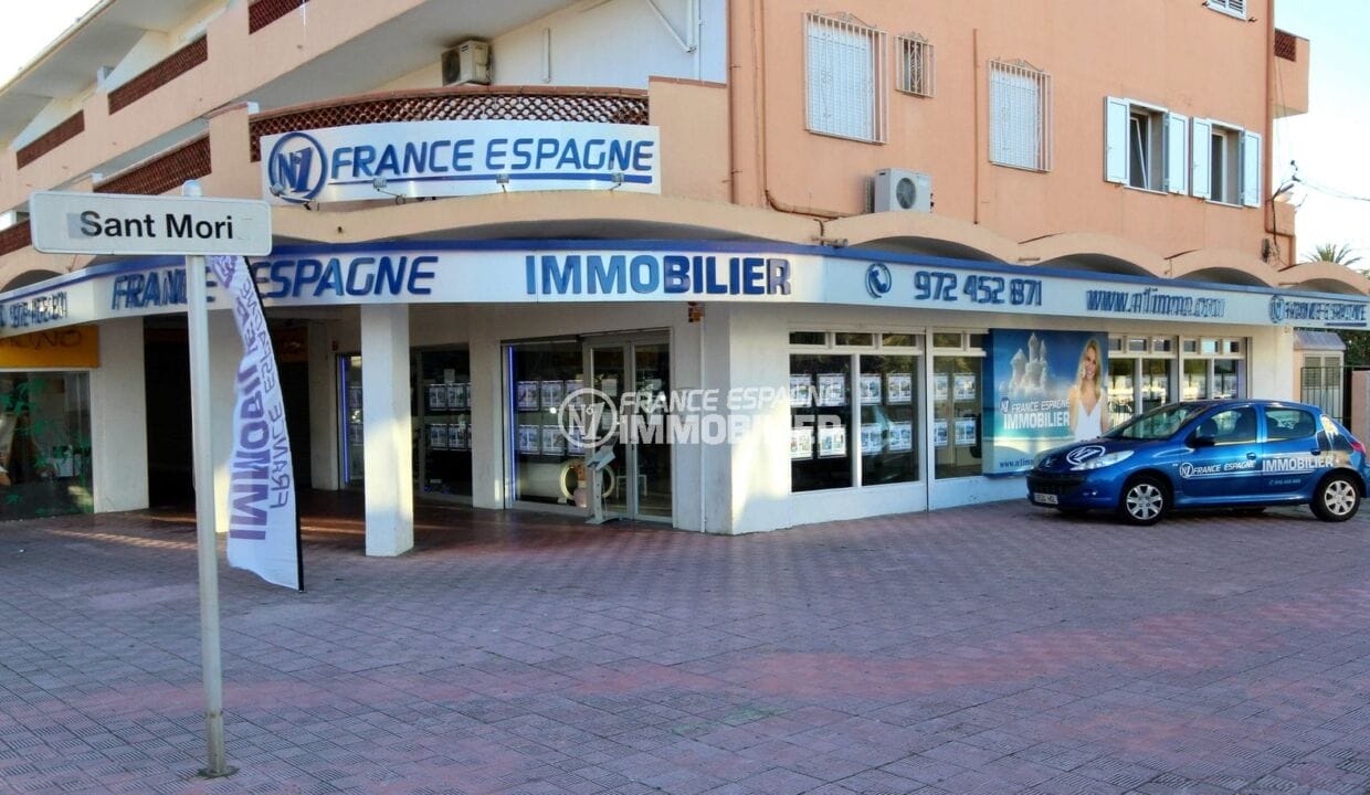 No. 1 France-Spain-Real Estate-Empuriabrava-2-1