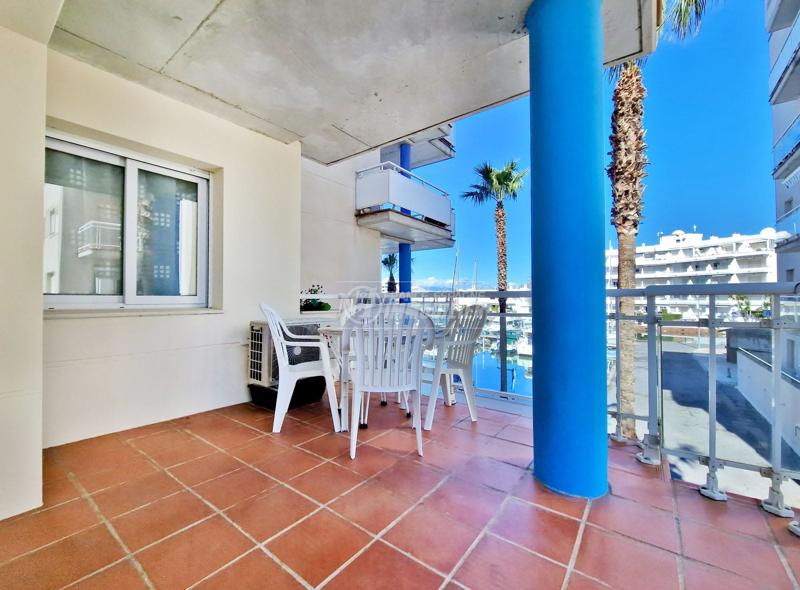 Exclusivity Roses - Flat terrace 10m² marina view, parking possible