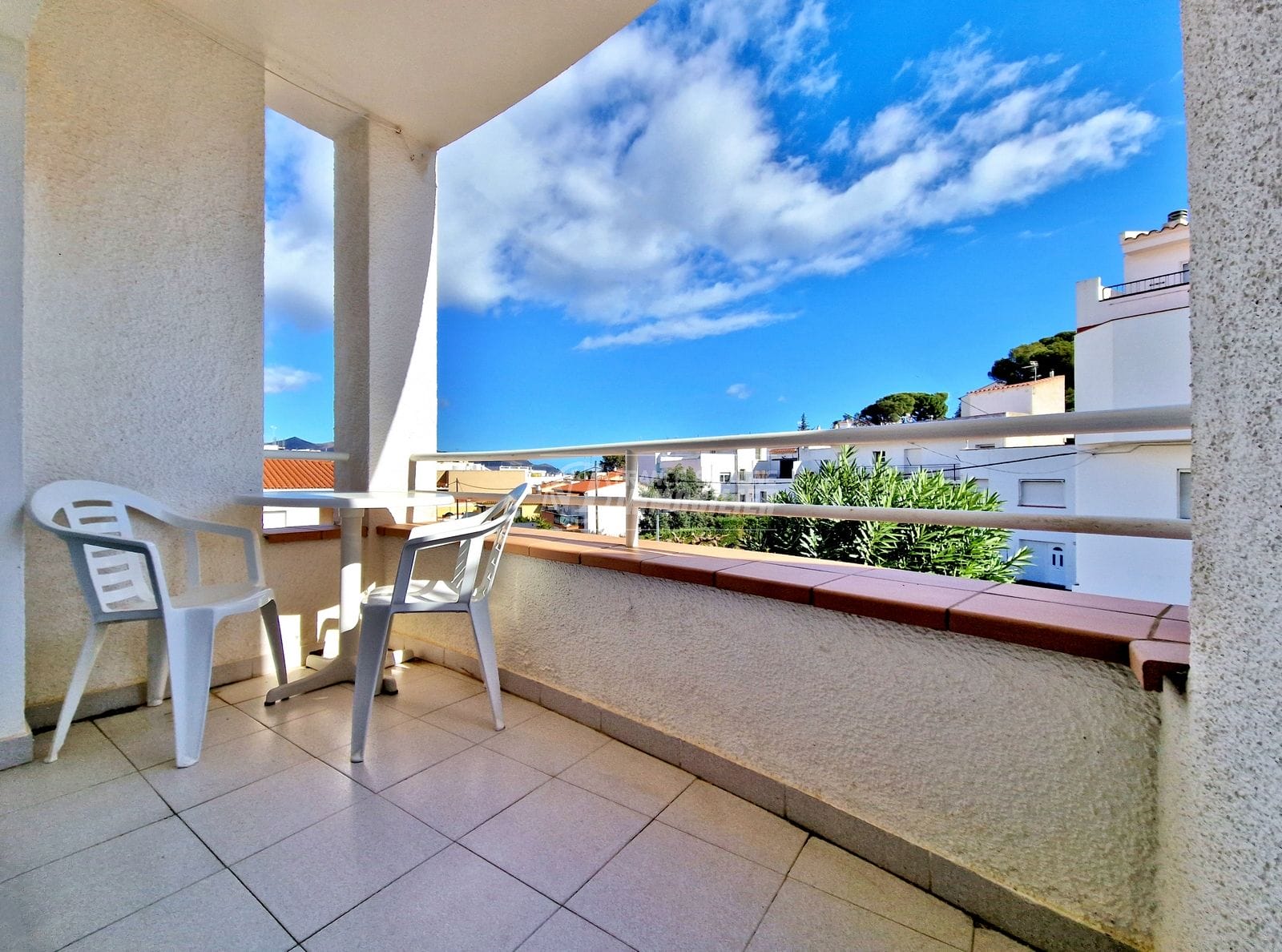 Llança – Bel appartement dans résidence avec piscine, plage 200m