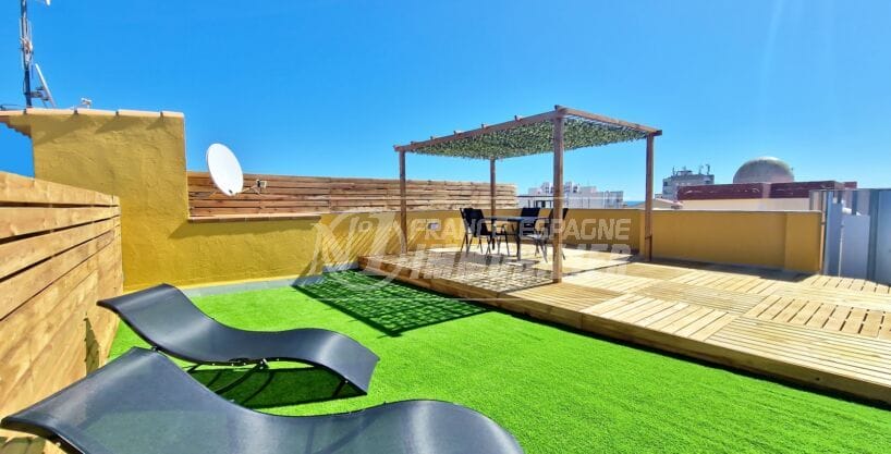 appartement atico Rosas 3 pièces 70 m², belle terrasse solarium