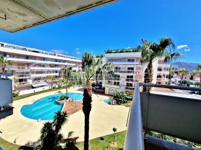 wohnung blick marina rosas 3 zimmer 69 m², blick auf schwimmbad