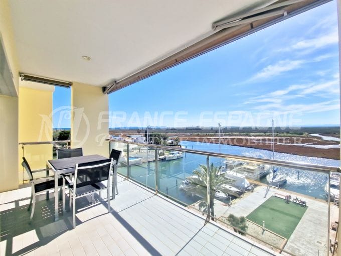 Apartament amb vistes al mar/canal Roses 4 habitacions 112 m², terrassa amb vistes al canal