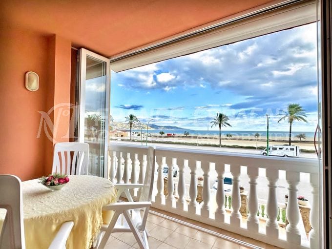 apartment sea view empuriabrava 4 rooms 105 m², veranda sea view